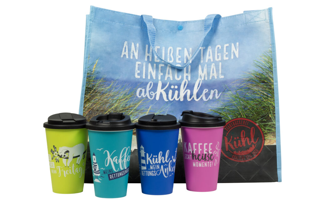 Coffee to go Becher/Kaffee/ Kaffeebecher/ Coffee/ Tragetasche/ Stadtbäckerei Kühl/ an heißen Tagen einfach mal abkühlen/ NL Verpackung